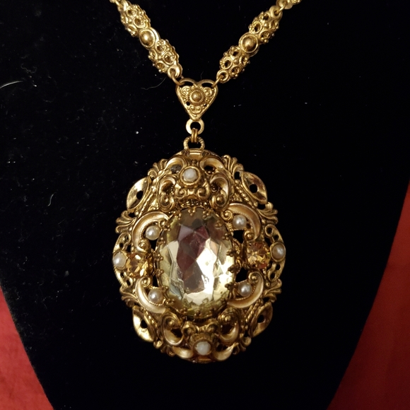 Can you say VICTORIAN - Picture 3 of 4